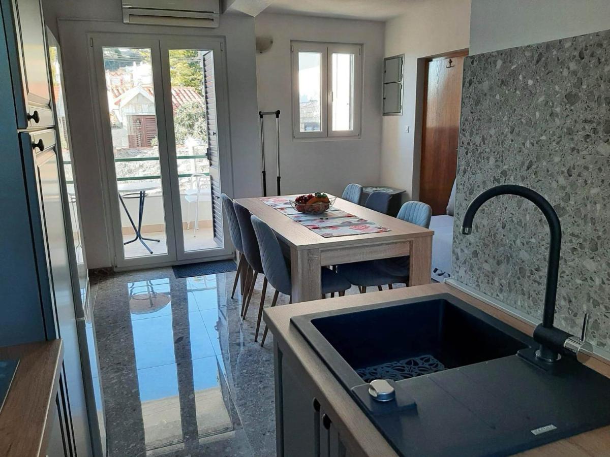 Apartment Ema Brela