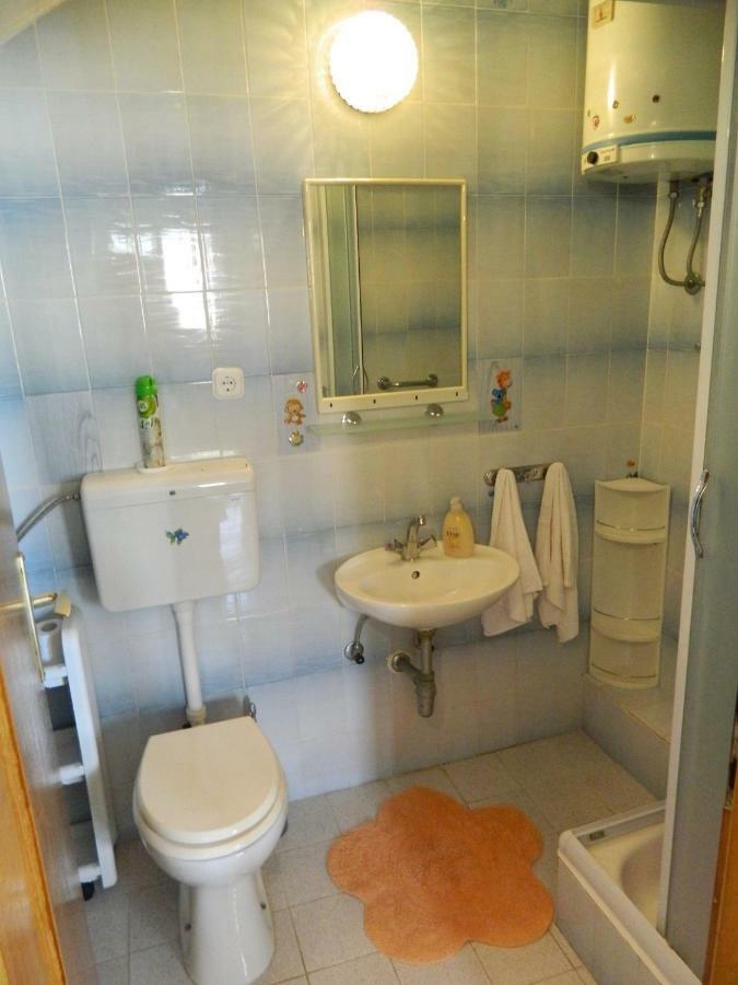 Ema Apartment *