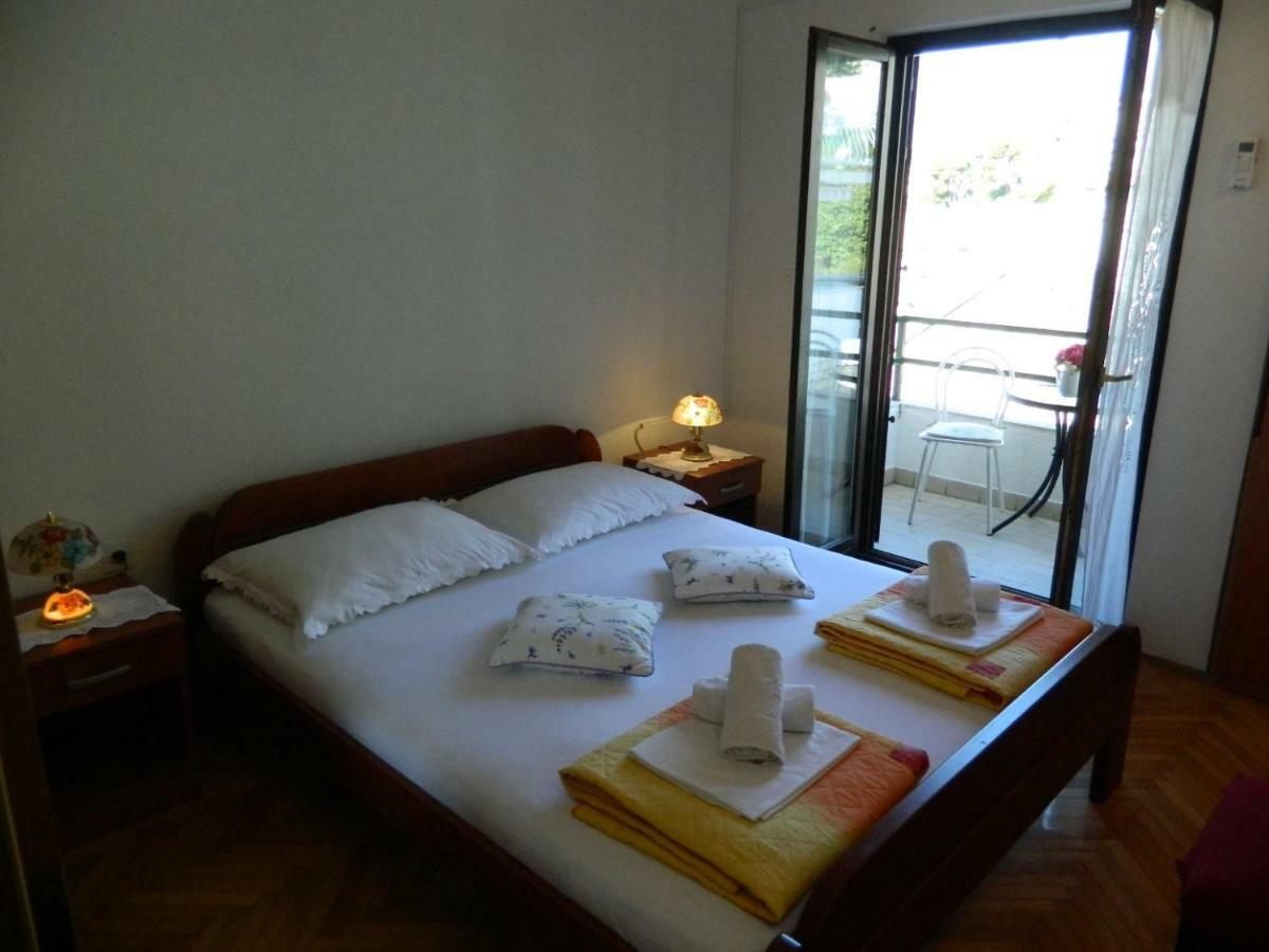 Ema Apartment